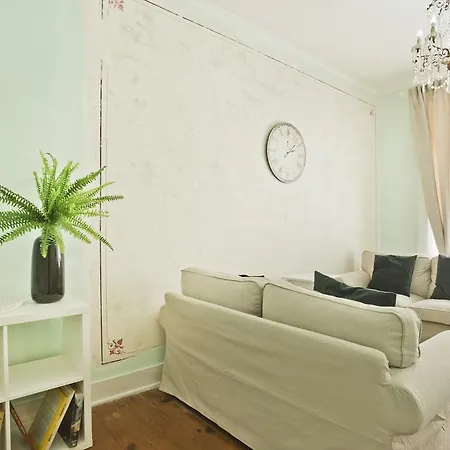Bmyguest - Arroios Charming Appartement
